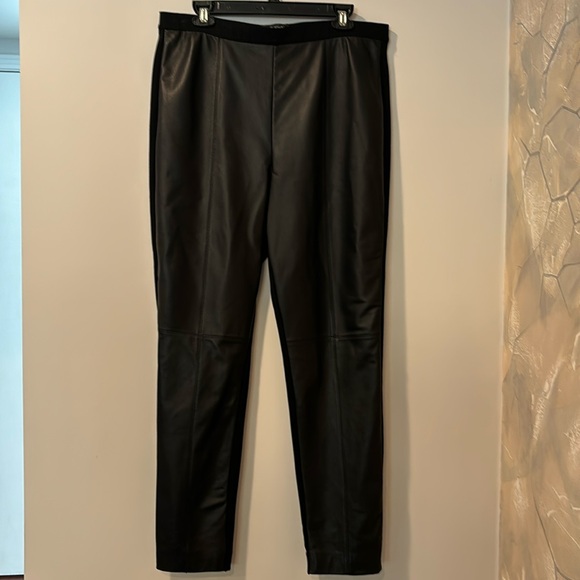 St. John Pants - St. John NWT front leather contrast skinny black pull on pant. Size Lg